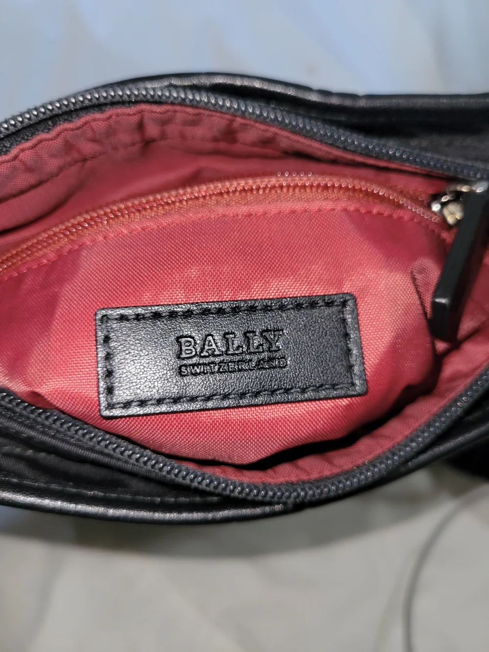 Bally Switzerland Nylon Black Men's Crossbody/ Shoulder Bag Travel Sling
